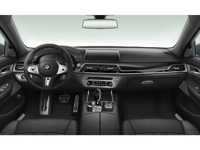 BMW 740