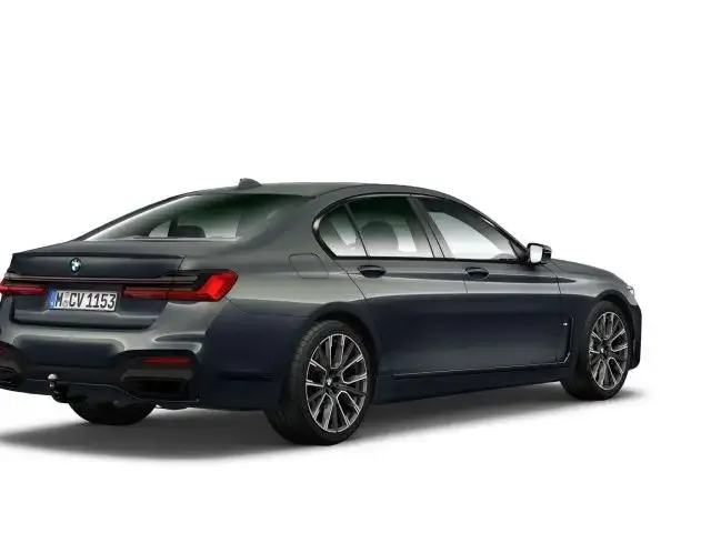 BMW 740
