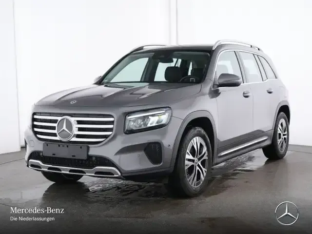 Mercedes-Benz GLB 180