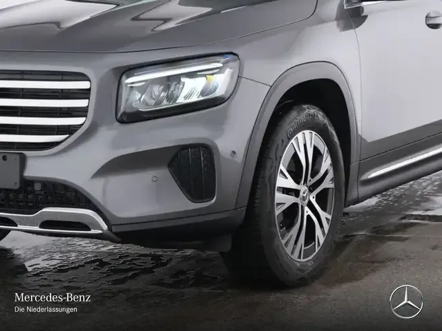 Mercedes-Benz GLB 180