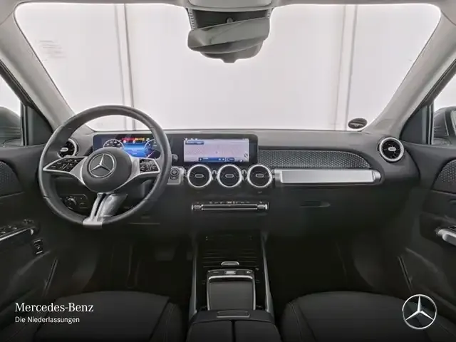 Mercedes-Benz GLB 180