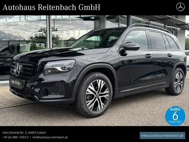 Mercedes-Benz GLB 220