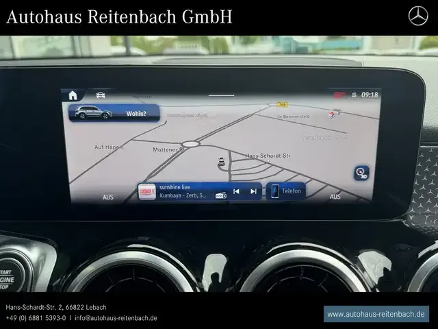 Mercedes-Benz GLB 220