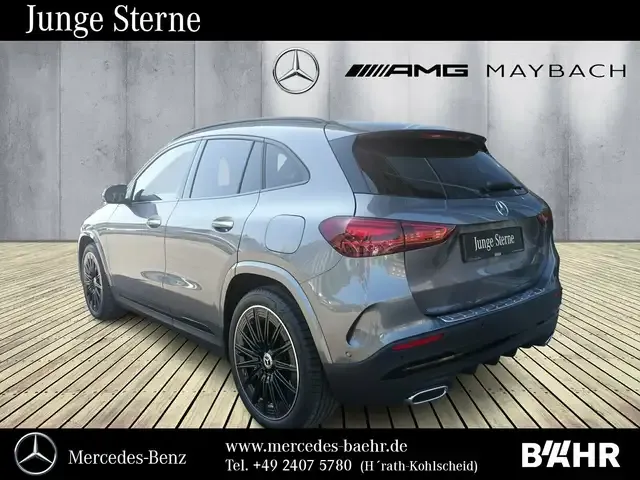 Mercedes-Benz GLA 200
