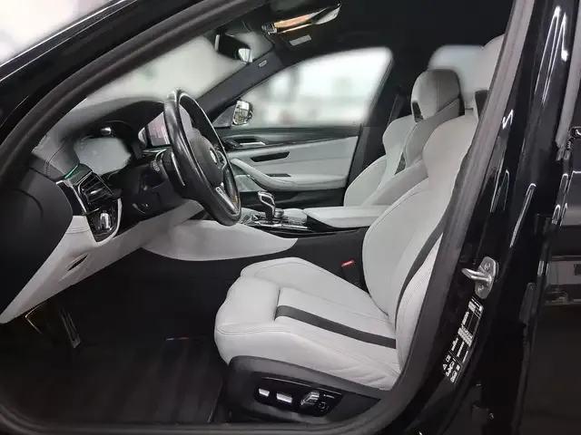 BMW M5