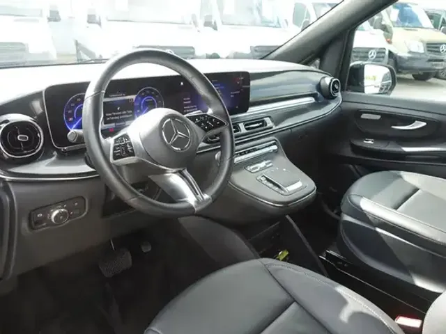 Mercedes-Benz EQV 300