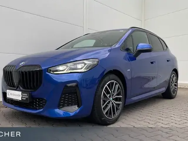 BMW 220
