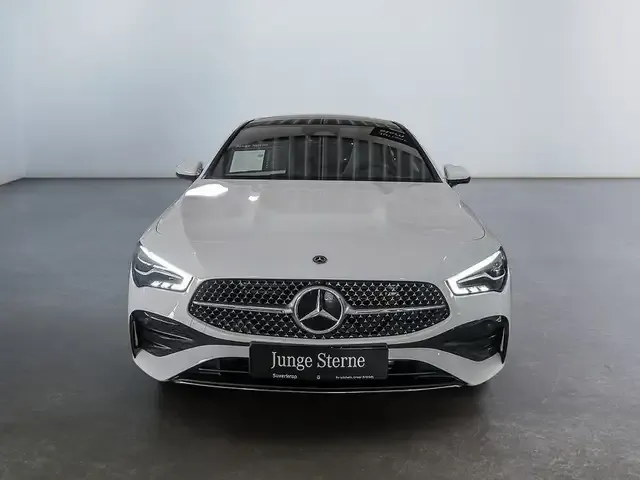 Mercedes-Benz CLA 200