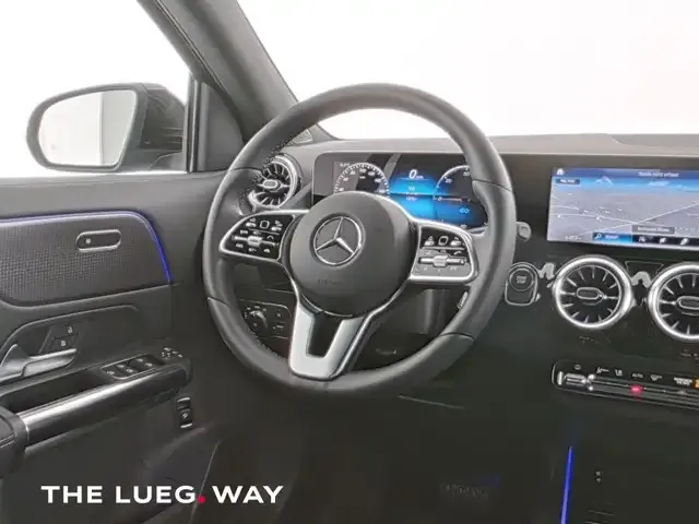 Mercedes-Benz EQA 300