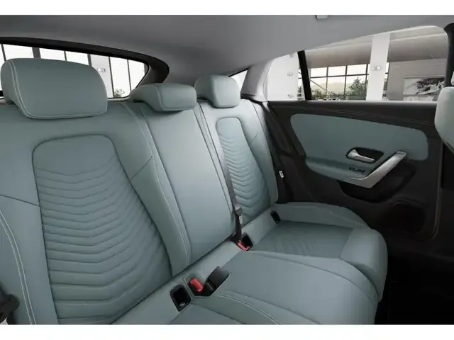 Mercedes-Benz CLA 180