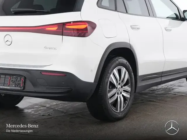 Mercedes-Benz EQA 300