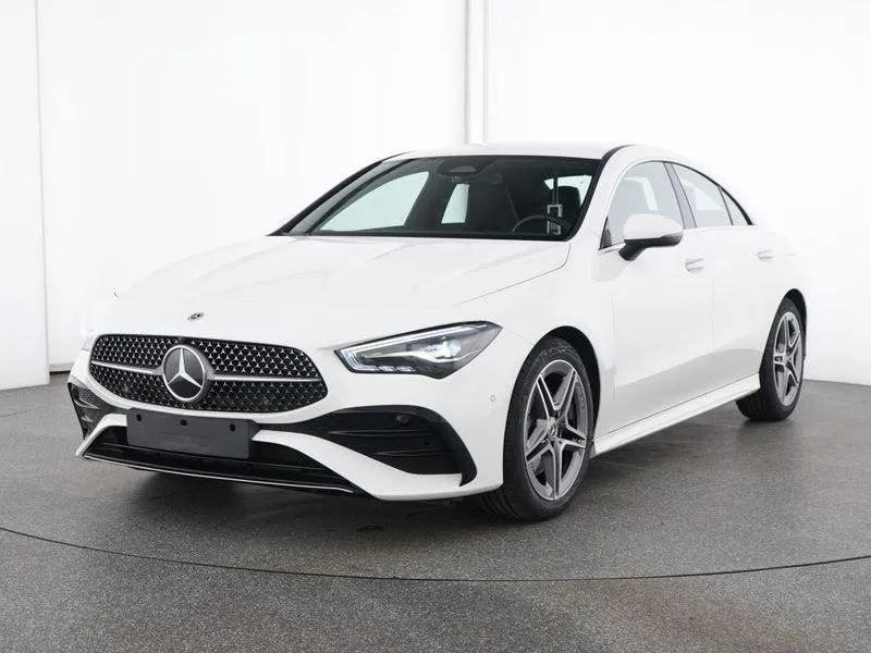 Mercedes-Benz CLA 200