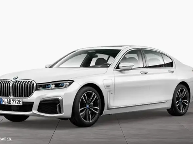 BMW 745