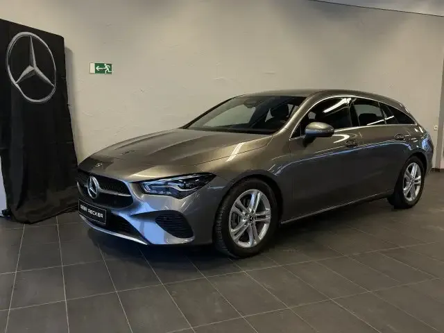 Mercedes-Benz CLA 180