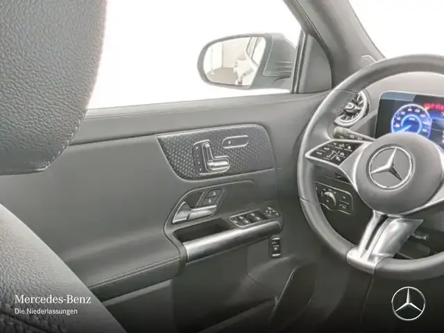 Mercedes-Benz EQA 350