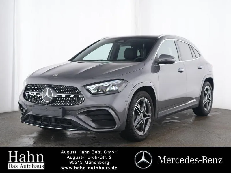 Mercedes-Benz GLA 220