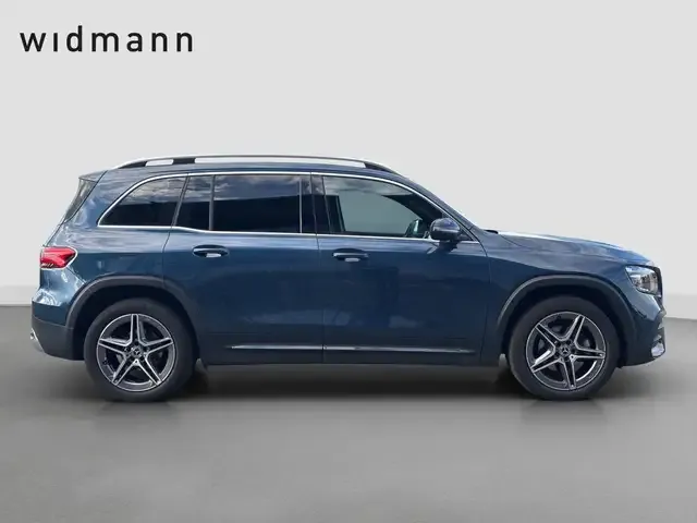 Mercedes-Benz GLB 200