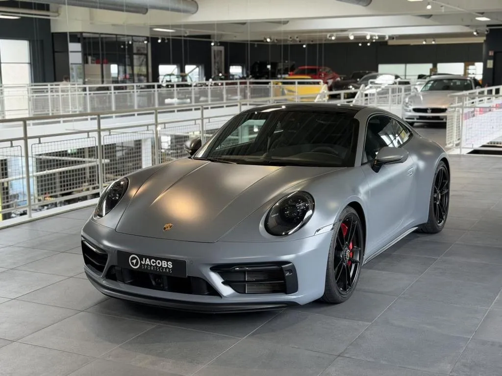 Porsche 992