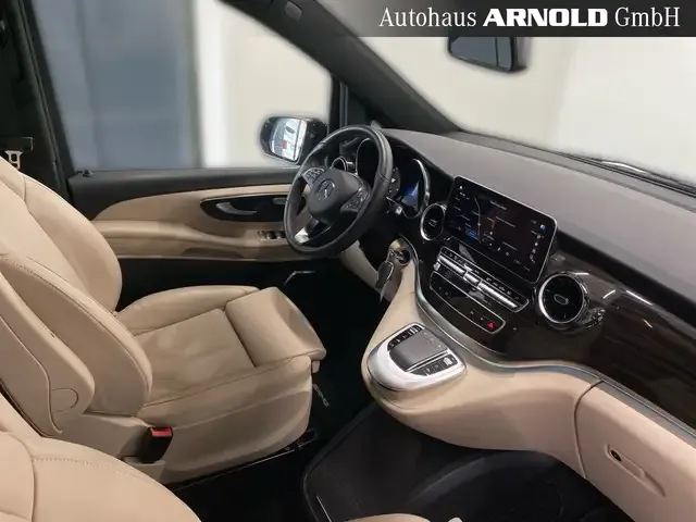 Mercedes-Benz V 250
