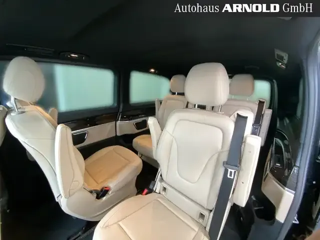 Mercedes-Benz V 250