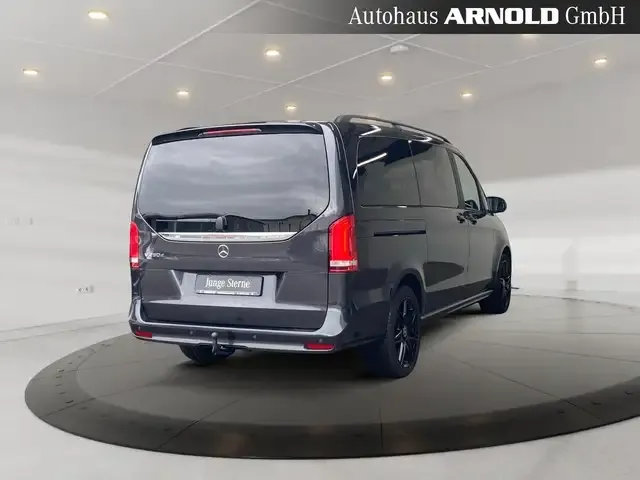 Mercedes-Benz V 250