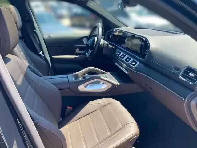 Mercedes-Benz GLS 400
