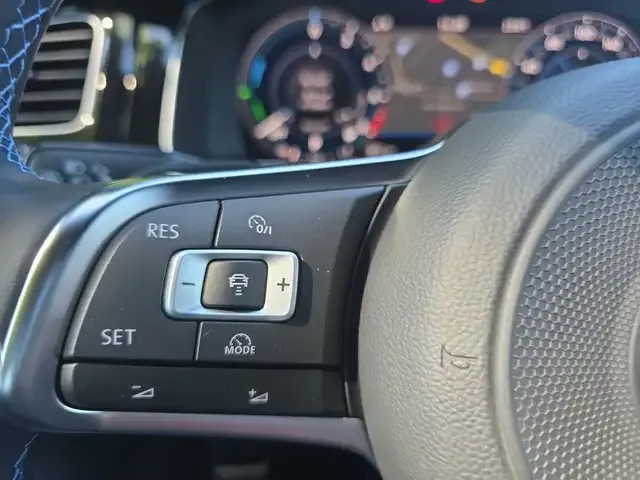 Volkswagen Golf GTE