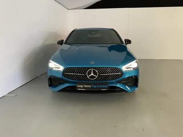 Mercedes-Benz CLA 250