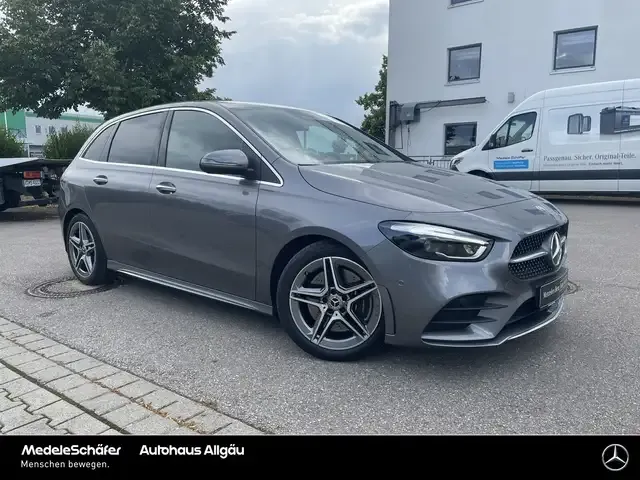 Mercedes-Benz B 250