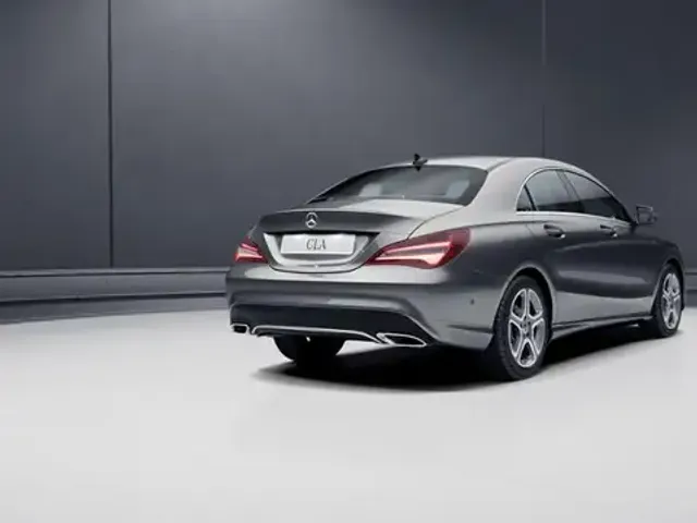 Mercedes-Benz CLA 200
