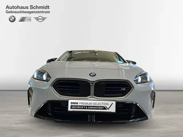 BMW 235