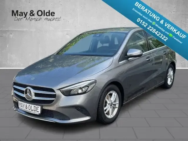 Mercedes-Benz B 180