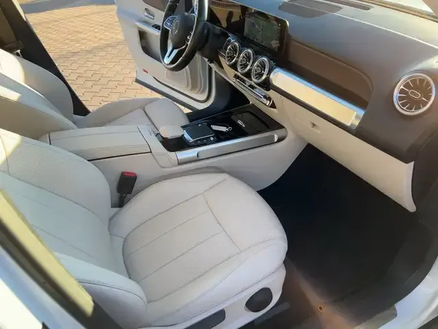 Mercedes-Benz EQB 250