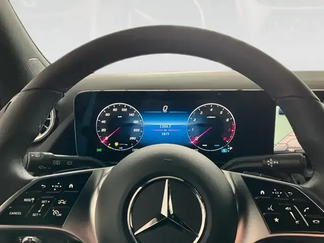 Mercedes-Benz GLA 180