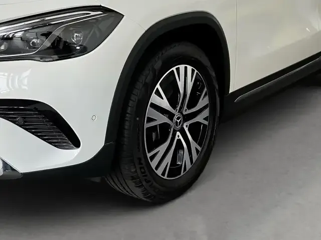 Mercedes-Benz GLA 180