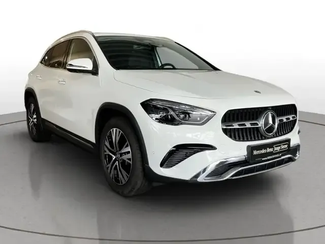 Mercedes-Benz GLA 180