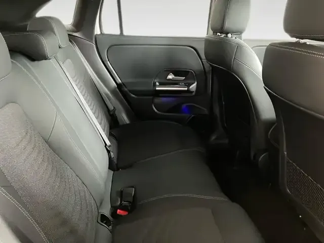 Mercedes-Benz GLA 180