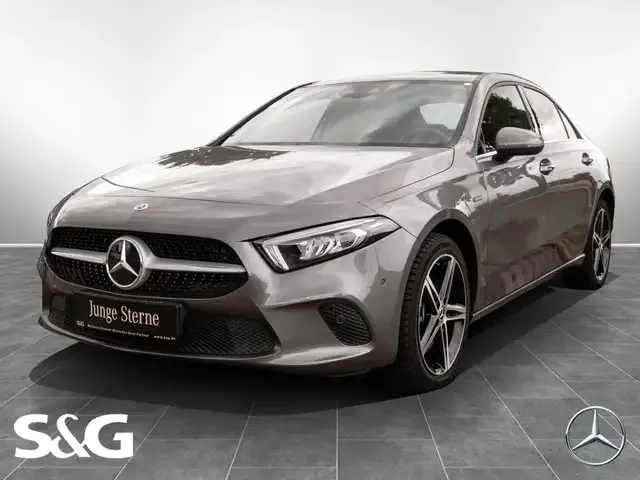 Mercedes-Benz A 250