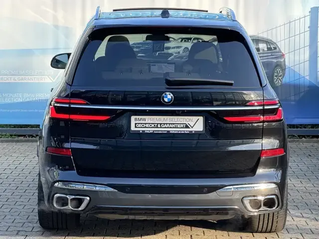 BMW X7 M