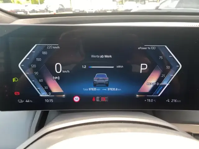 BMW iX