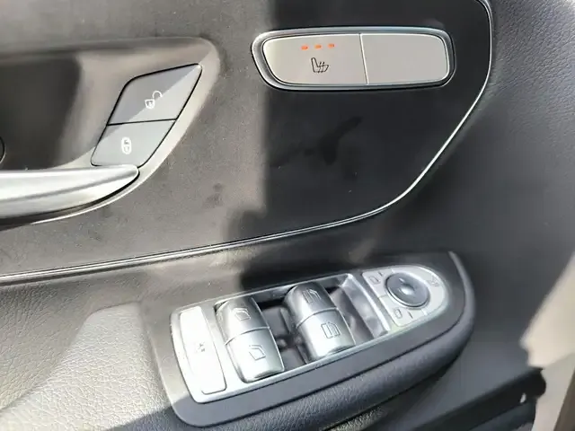 Mercedes-Benz V 250