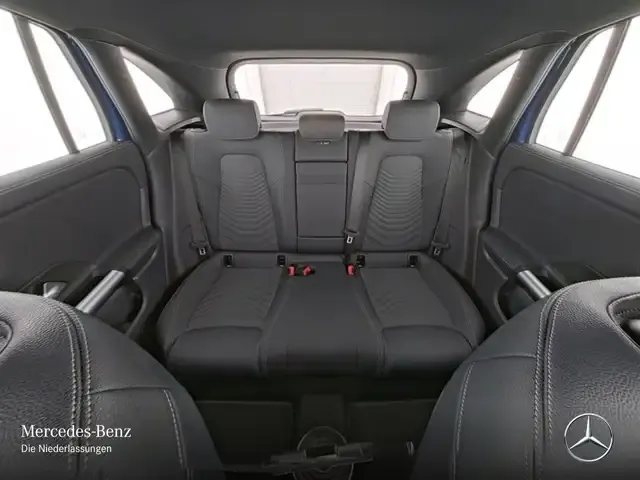Mercedes-Benz EQA 300