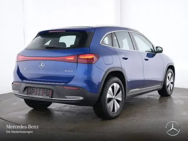 Mercedes-Benz EQA 300