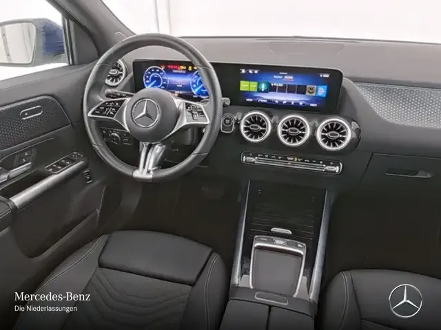 Mercedes-Benz EQA 300