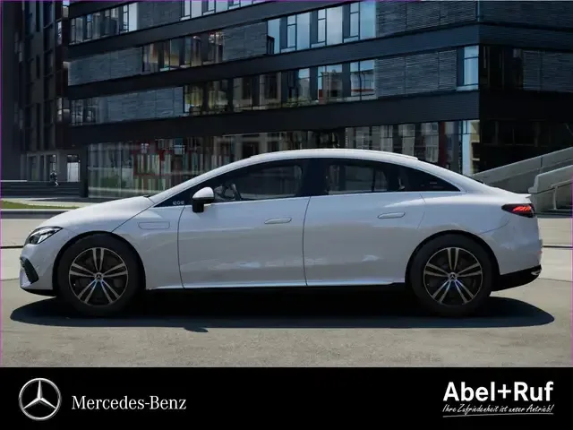 Mercedes-Benz EQE 300