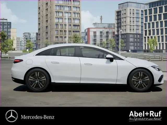 Mercedes-Benz EQE 300