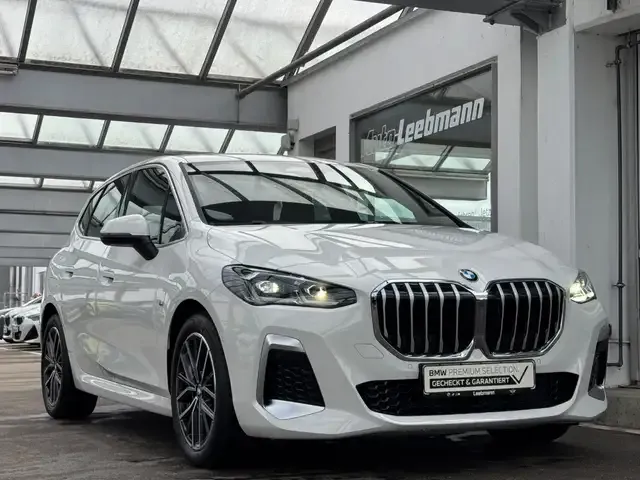 BMW 218