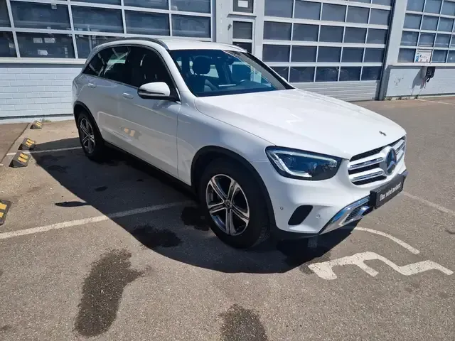 Mercedes-Benz GLC 220