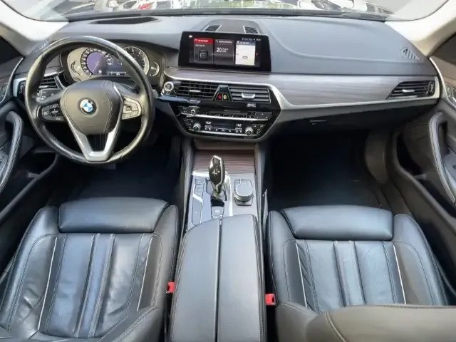 BMW 520