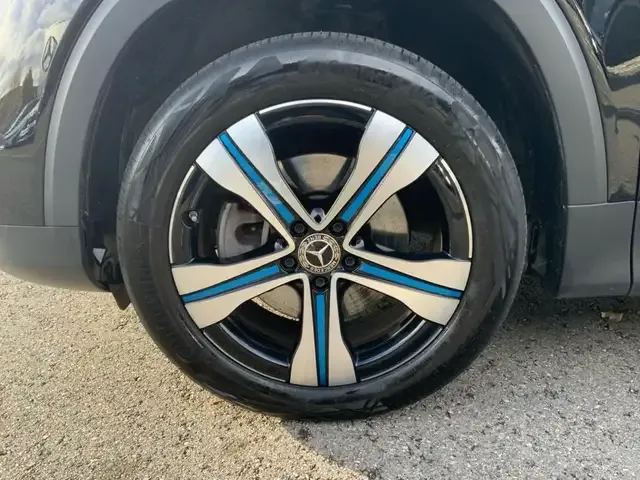 Mercedes-Benz EQB 250